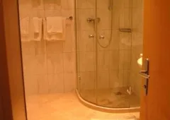 sanitr2.jpg